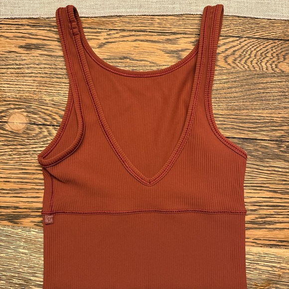 Lululemon Power Pivot Reversible Tank, Size 0 - Picture 2 of 2